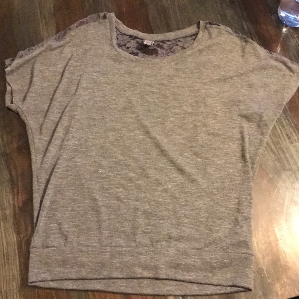 Empyre cute short sleeved top